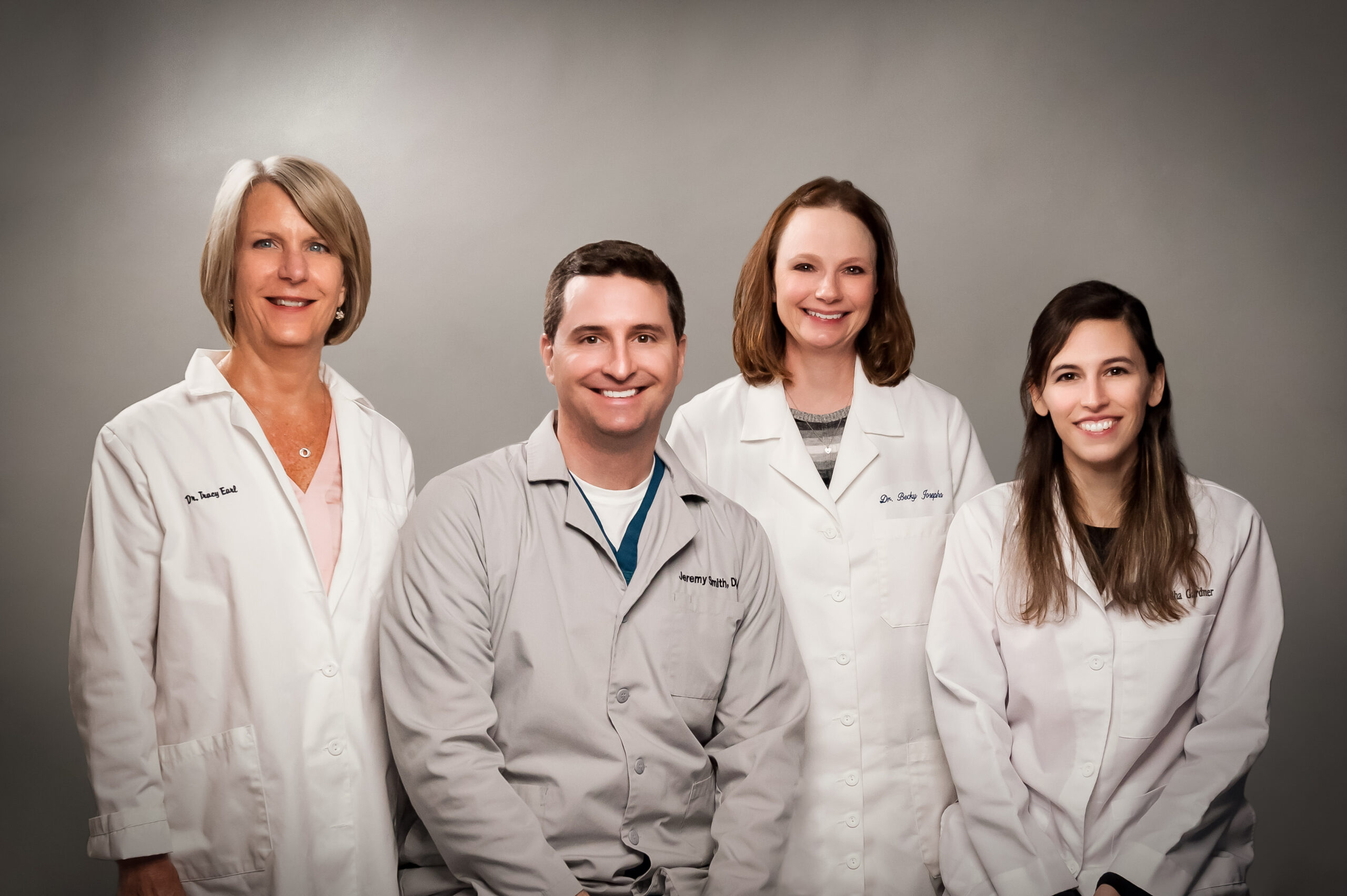 okah veterinary team